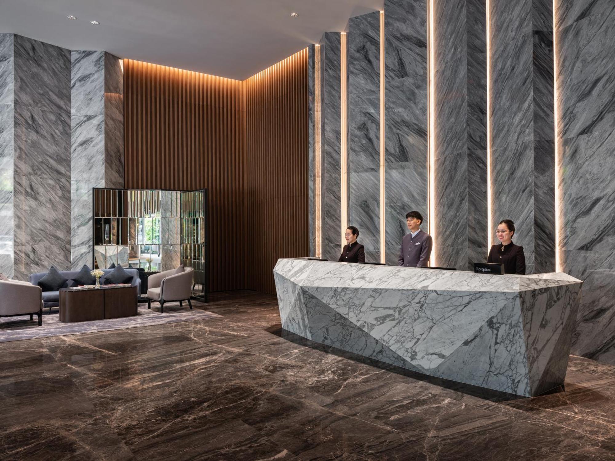Crowne Plaza Danang City Centre By Ihg Exterior photo
