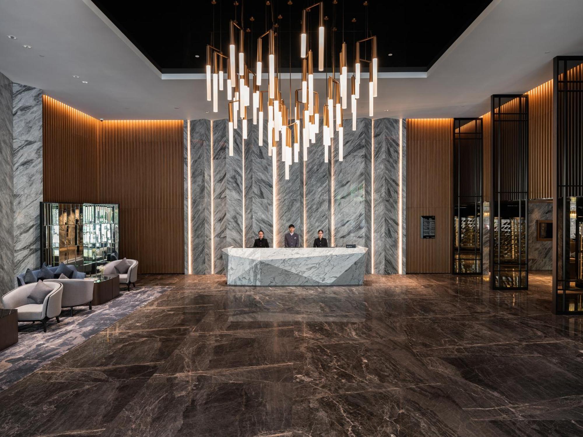 Crowne Plaza Danang City Centre By Ihg Exterior photo