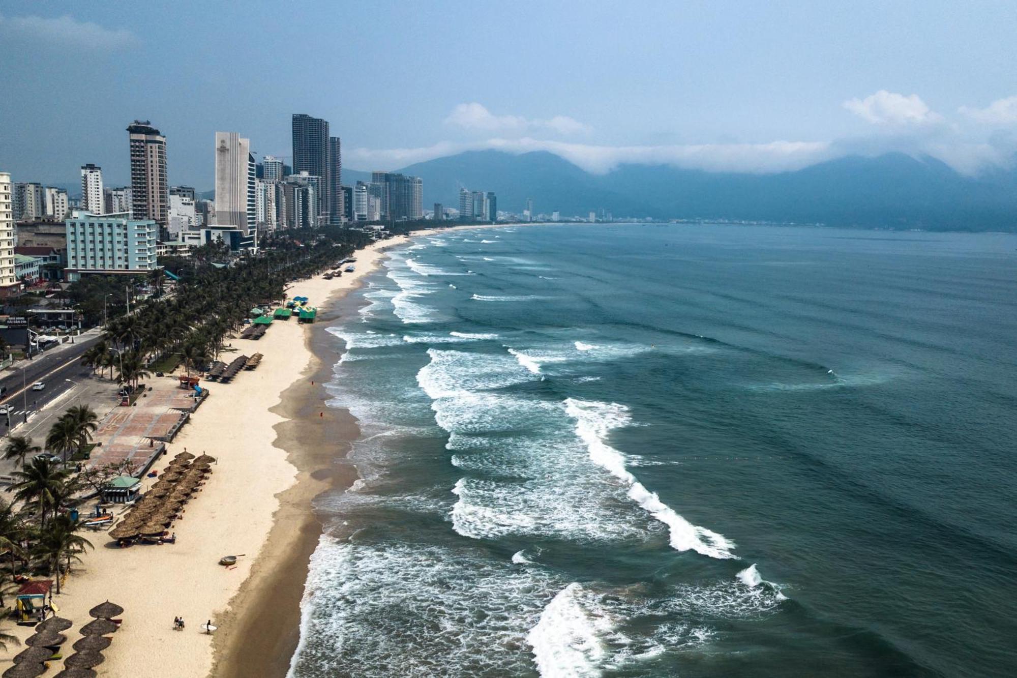Crowne Plaza Danang City Centre By Ihg Exterior photo